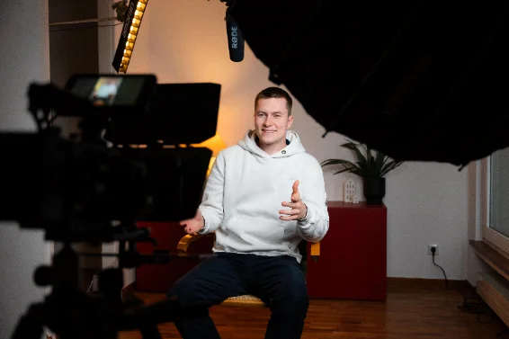 Interviewdreh vor der Kamera